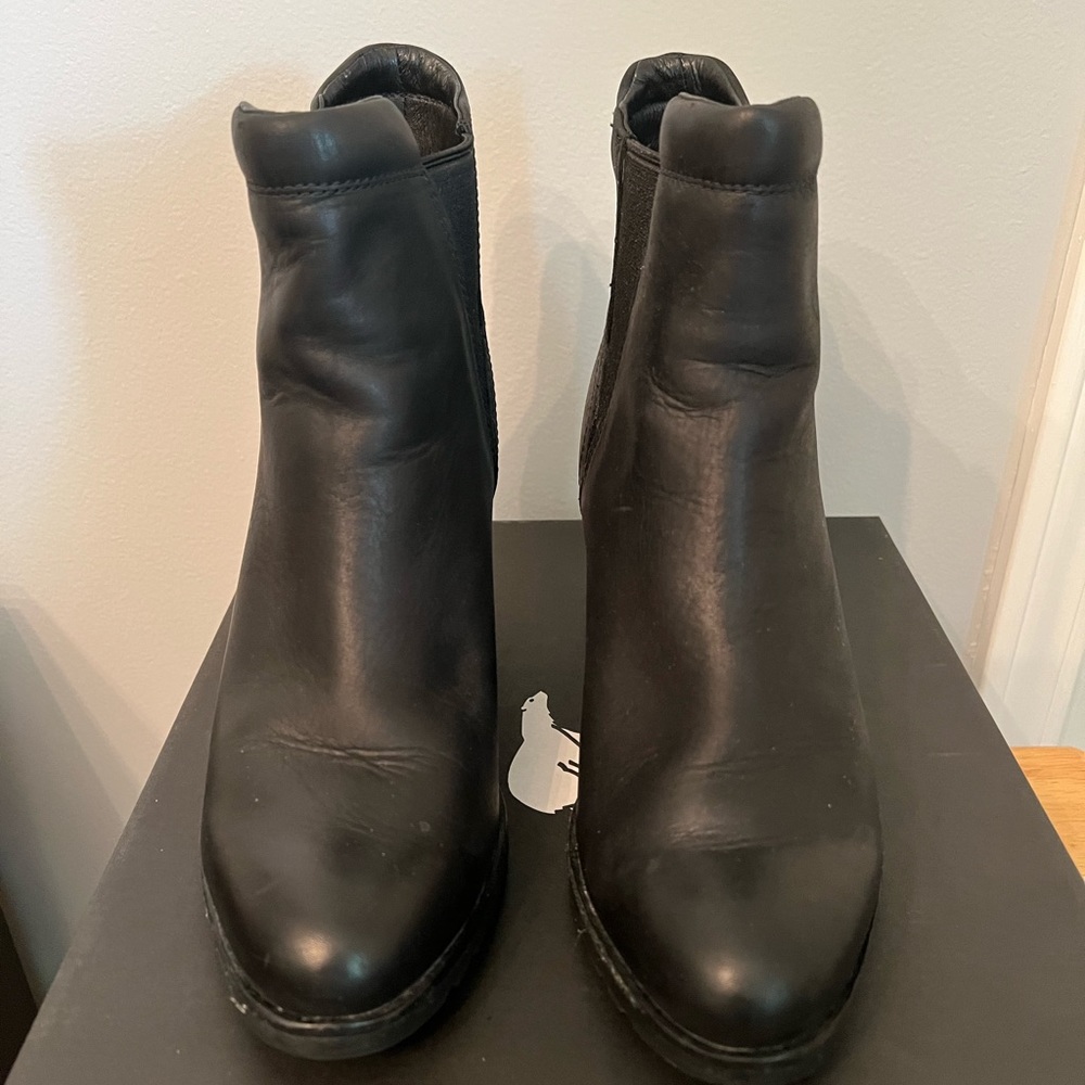 Sorel After Hours Chelsea Ankle Boots